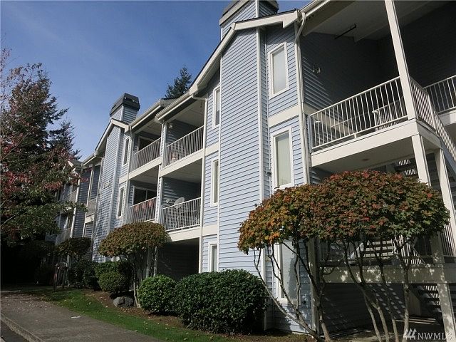 1st image of 6531 200th St SW