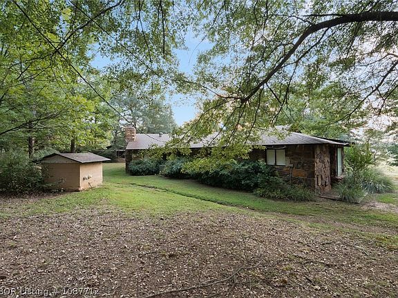 5th image of 1900 Bottom Fork Rd