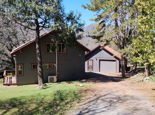 159 Manzanita Ct, Springville, CA 93265