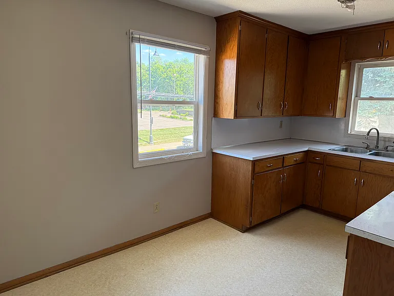 2591 Commerce Blvd #2 — Photo 4