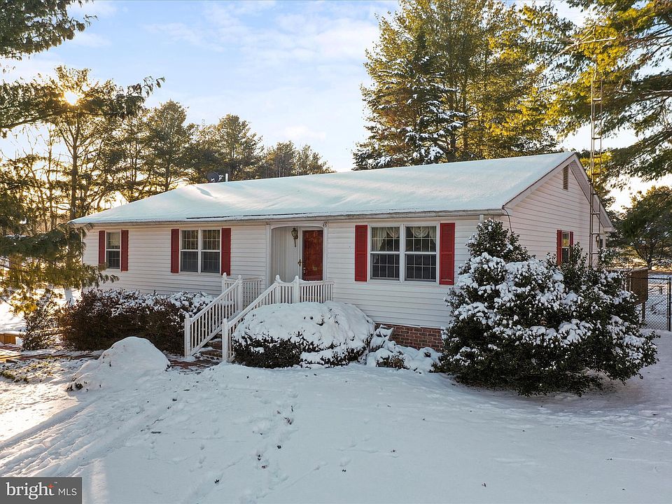 1st image of 45 Willis Dr