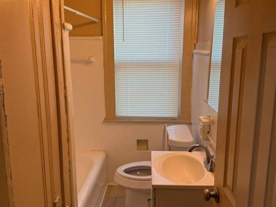 12144 Washburn St, photo 7