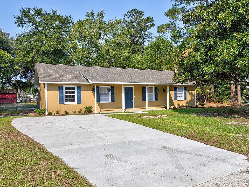 1st image of 7515 Sandy Pines Ln.