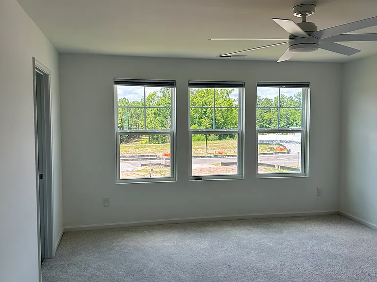 711 Painted Daisy Ln — Photo 10