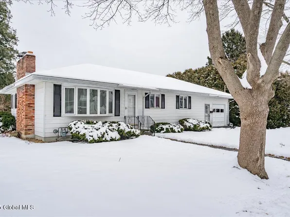 18 Newman Avenue, Mechanicville, NY 12118