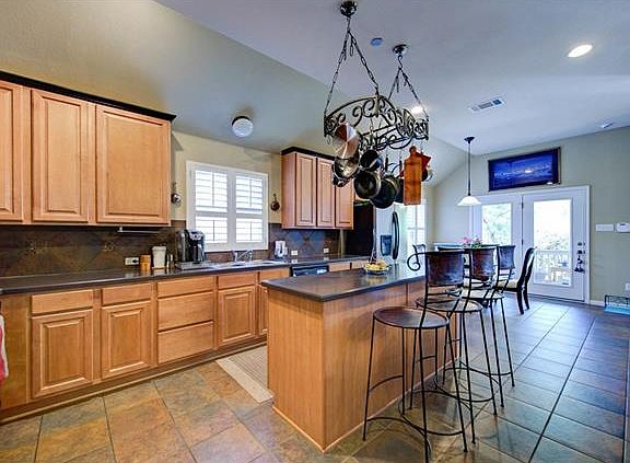 4th image of 10104 Barbrook Dr