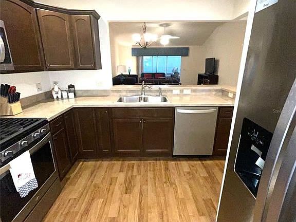 3rd image of 2936R Suber St