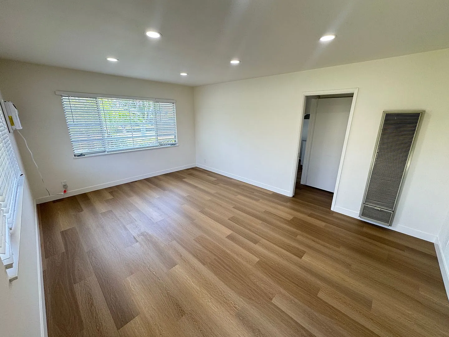 Cute Apartment in Arcadia! Great Location, Schedule A Tour Today! — Photo 3