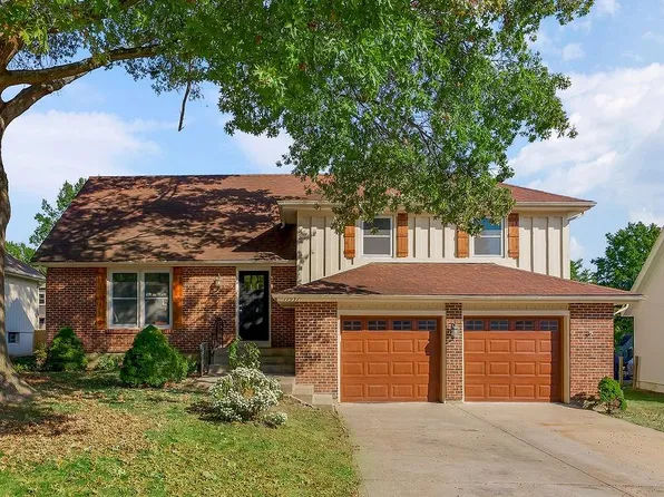 11931 Charlotte St, Kansas City, MO 64146