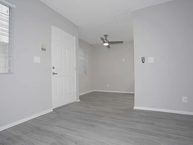The Marq Apartments — Photo 8