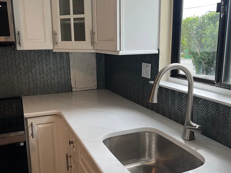 4610 Acton Ct — Photo 6
