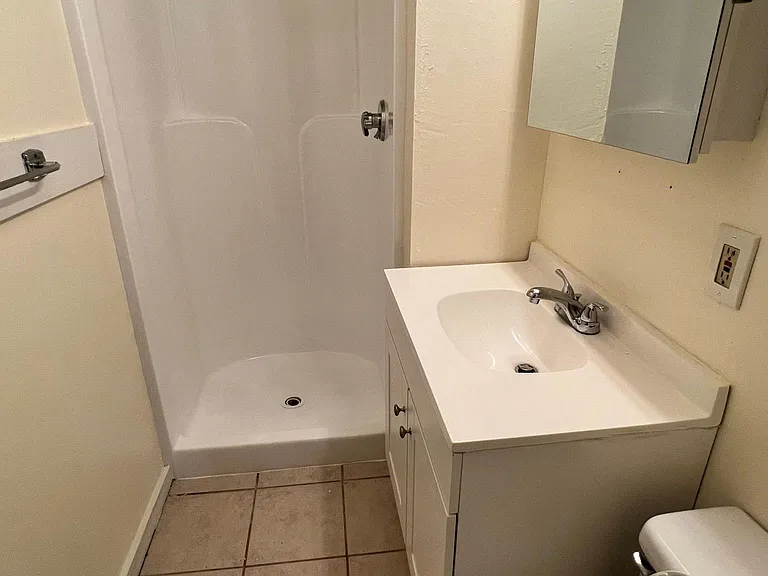 83 Englewood Ave #1 — Photo 17