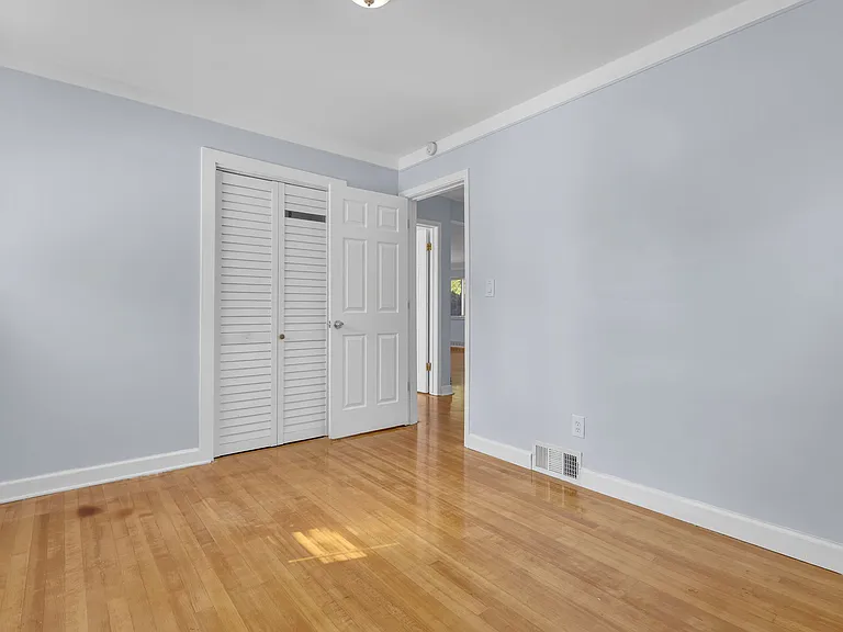 8484 Berwyn St — Photo 5