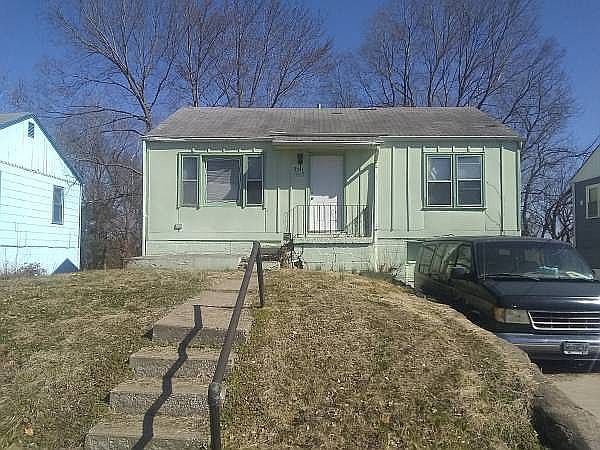 1st image of 3541 Elmwood Ave