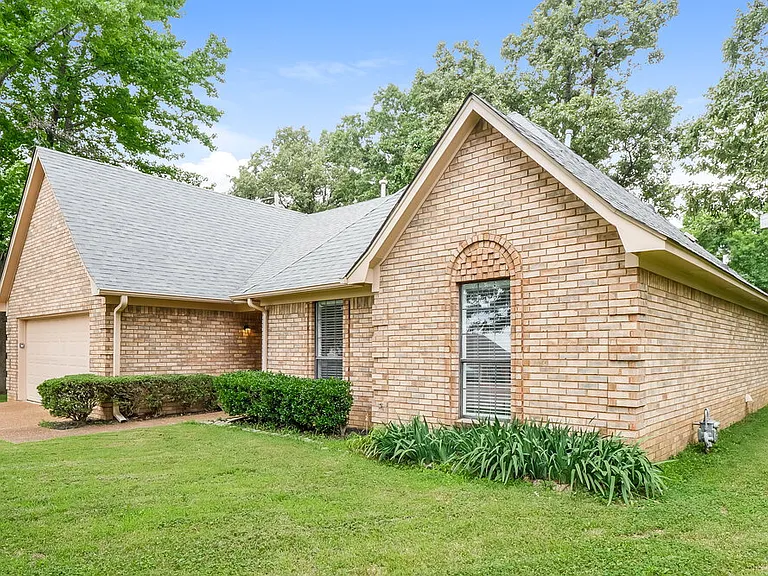 3926 Pecan Trace Cv — Photo 3