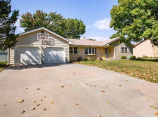 2201 Seaton Ave, Manhattan, KS 66502