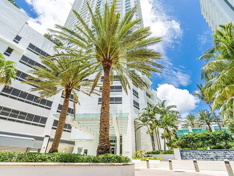 4441 Collins Ave #ID1540476P — Photo 15