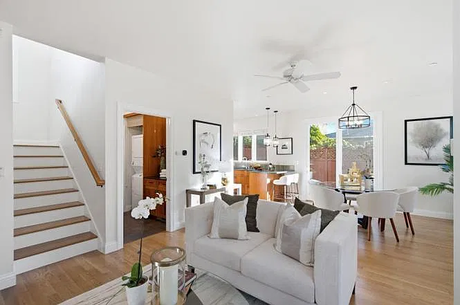 2 bed, 2.5 bath, 1400 sqft, $5,200 — Photo 1