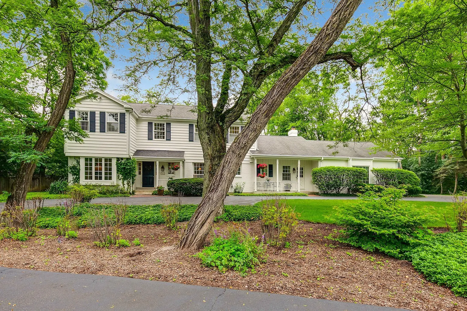 476 E Westleigh Rd photo 1