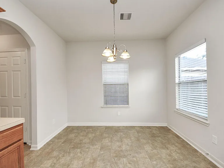 6702 Albion Crescent Dr — Photo 15