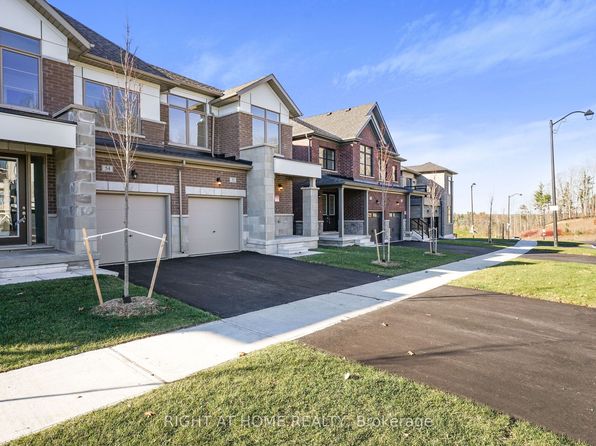 52 Bearberry Rd, Springwater, ON L9X 2E1