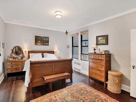 4th image of 407 Central Park W APT 4C