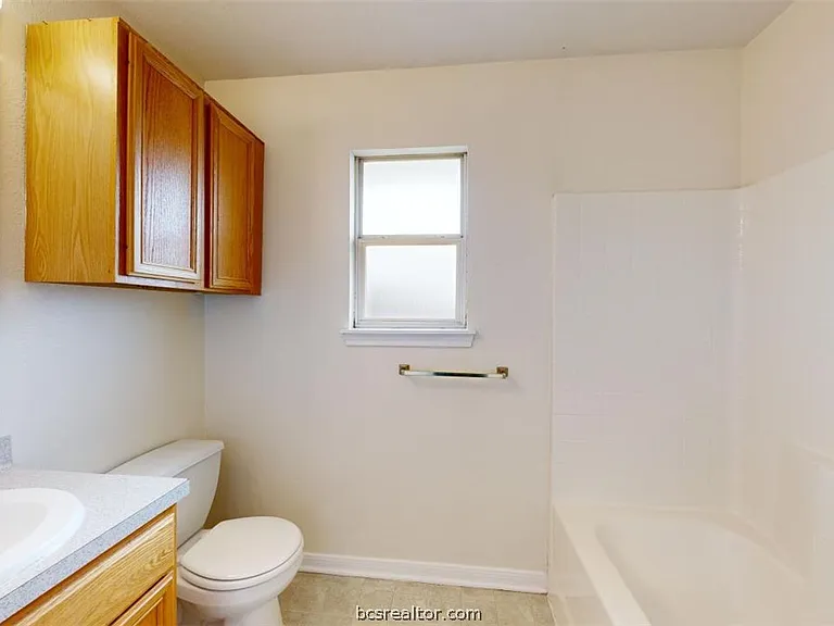 915 Bougainvillea St — Photo 18