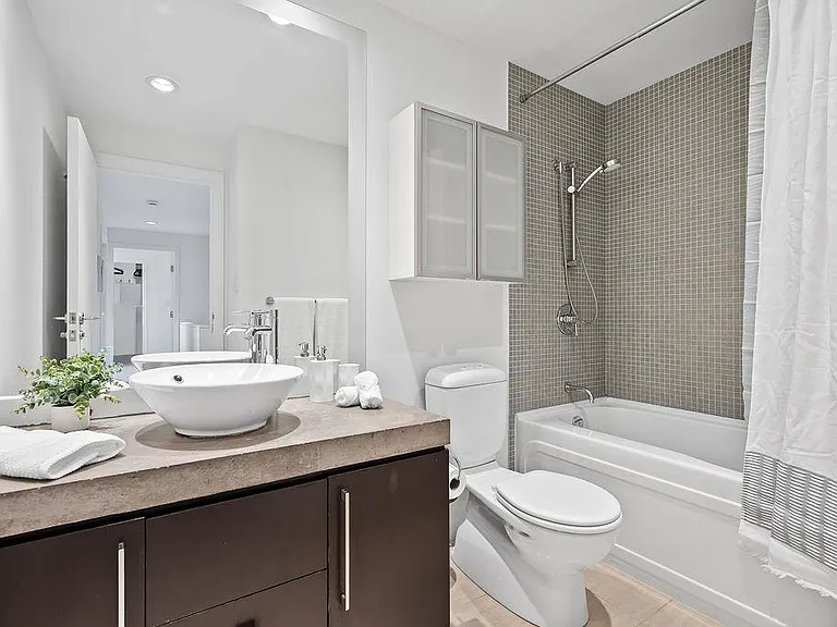 638 Beach Cres #Townhouse 105 — Photo 30