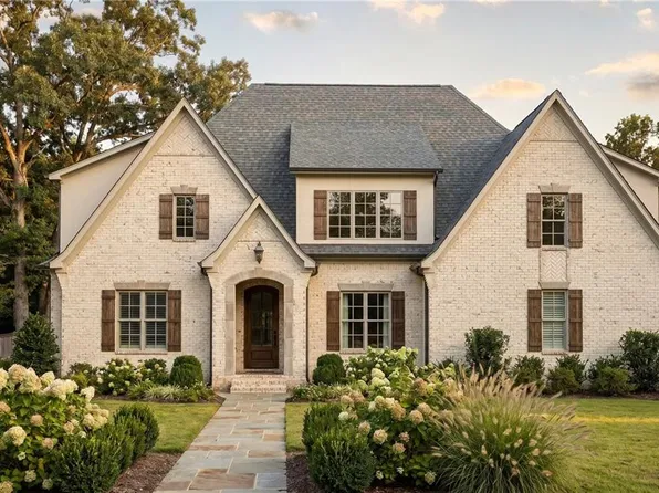 7636 Braelands Dr, Summerfield, NC 27358