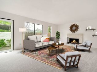 909 Shady Oak Dr, Santa Rosa, CA 95404