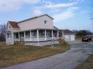1412 N Seven Mile Rd, Pinconning, MI 48650