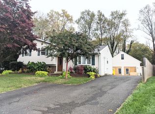 3051 Perch Dr, Riva, MD 21140