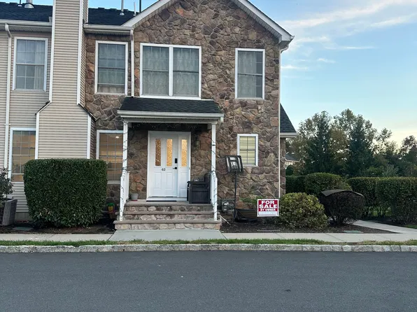 62 Chariot Ct, Piscataway, NJ 08854