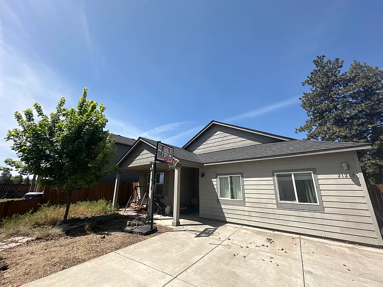 21213 SE Golden Market Ln — Photo 1