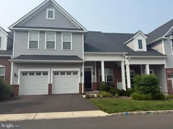 33 Tucker Way, Pennington, NJ 08534