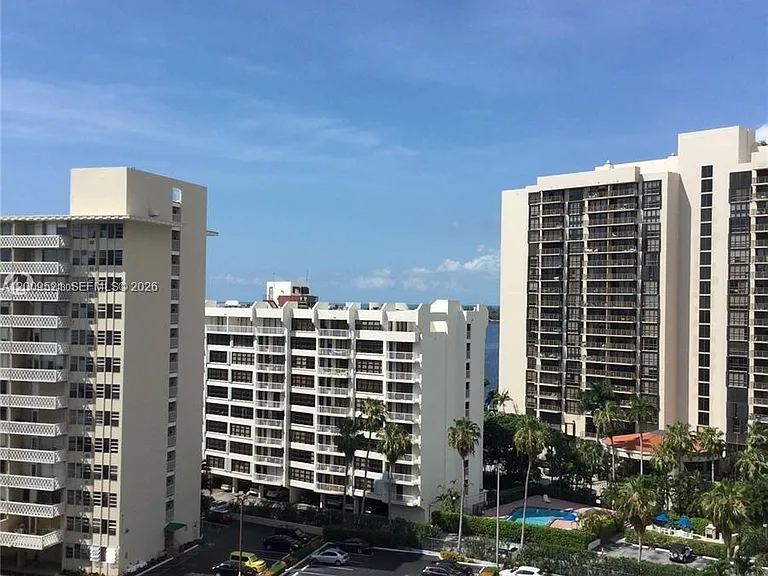 1408 Brickell Bay Dr #1002 — Photo 19