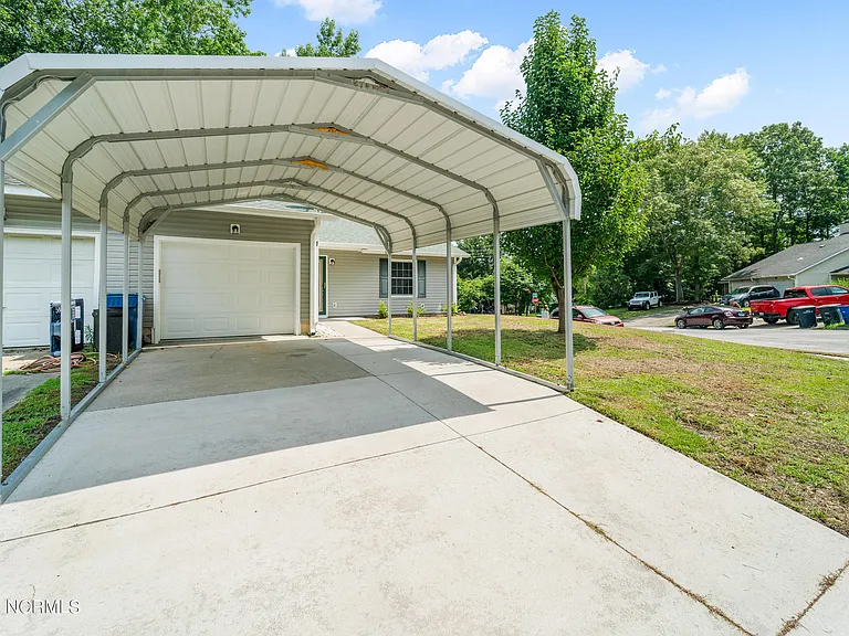 1 S Onsville Pl — Photo 16