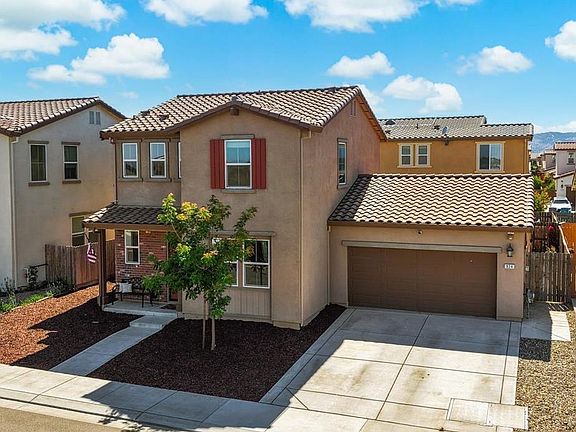 2nd image of 824 Tulip Street