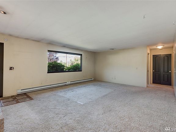 Family room with lots of light