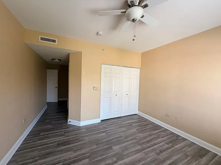 125 N Buffalo Grove Rd #313 — Photo 26