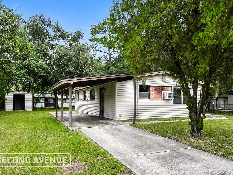 6863 Jack Horner Ln — Photo 1