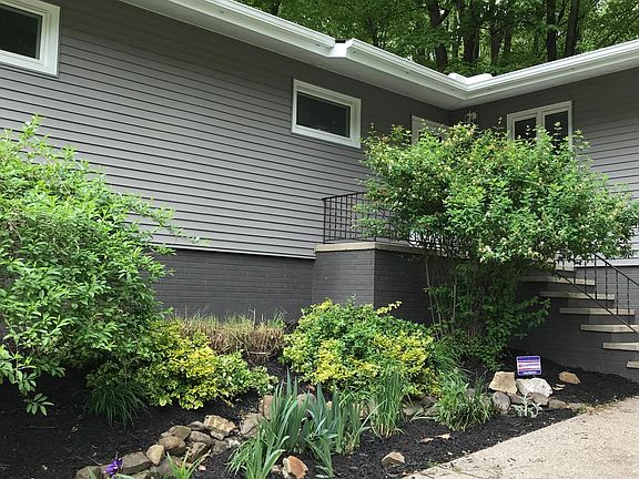 3rd image of 6611 Greenbrier Dr