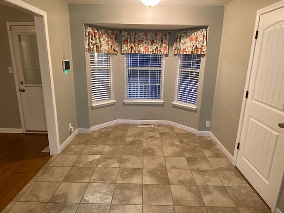5th image of 918 Lindsey Dr