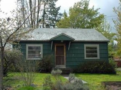134 W 2nd St, Lowell, OR, 97452
