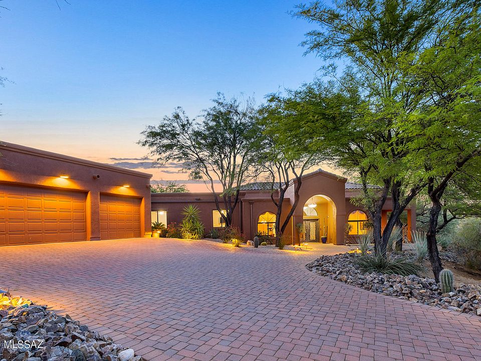 1st image of 530 W Soaring Hawk Pl
