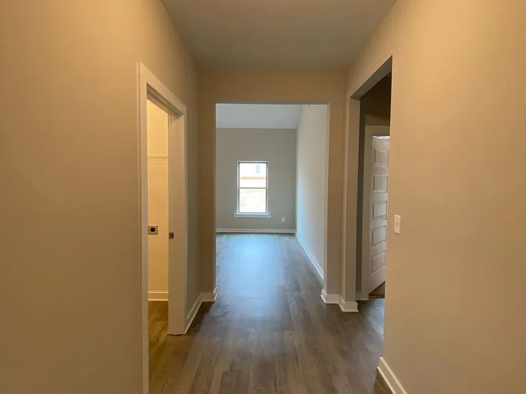 65 Red Oak Ct — Photo 17