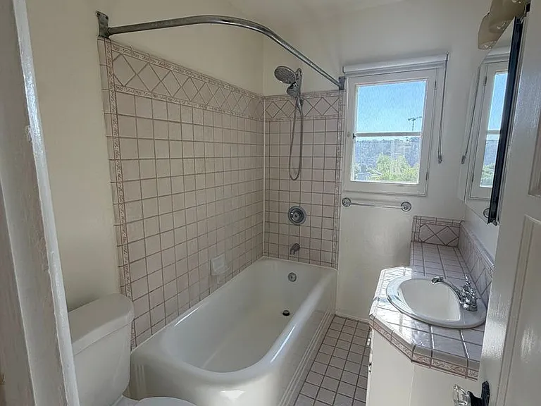 3633 Dove Ct — Photo 7