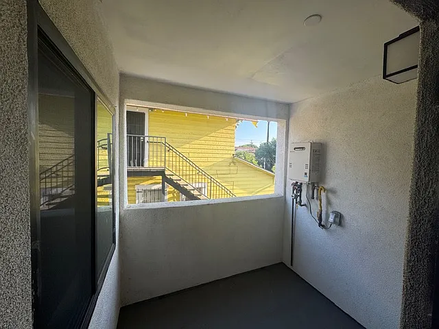325 N Fickett St — Photo 15