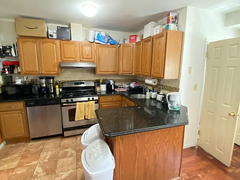 12 Lopez St — Photo 19