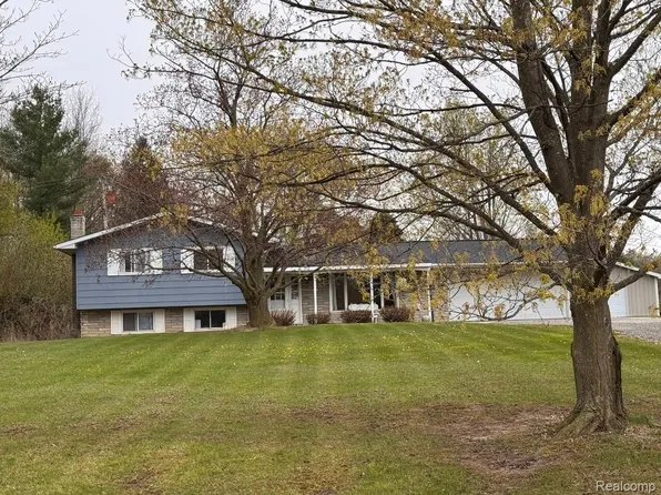 687 W Saginaw Rd, Mayville, MI 48744
